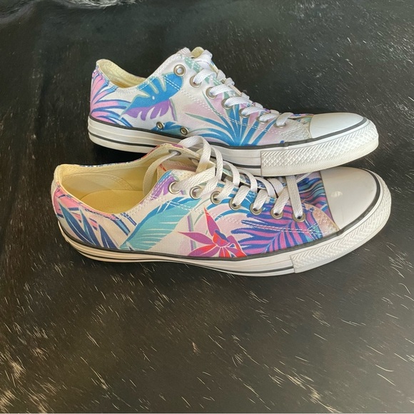 Sz 10 men 12 women - Converse Chuck Taylor All Star Low Tropical Print Hawaiian - Picture 1 of 8